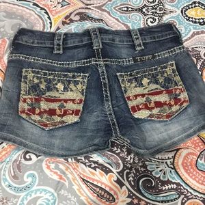 Cowgirl Tiff American flag shorts